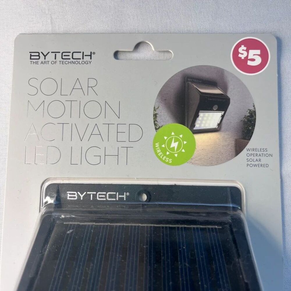 Bytech Solar Motion Sensor LED Light - Picture 3 of 6